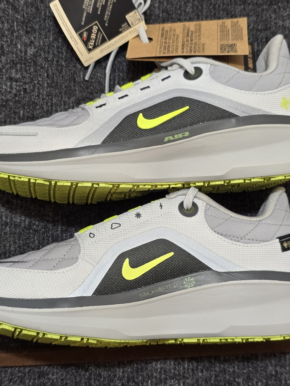 Nike Air Winflo 11 GORE-TEX Waterproof Running Shoes - Picture 5 of 5